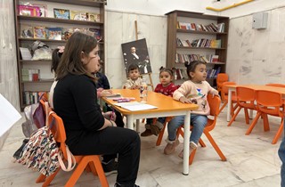 Kadın ve Çocuk Dayanışma Merkezi’nde İngilizce Derslerine Yoğun İlgi